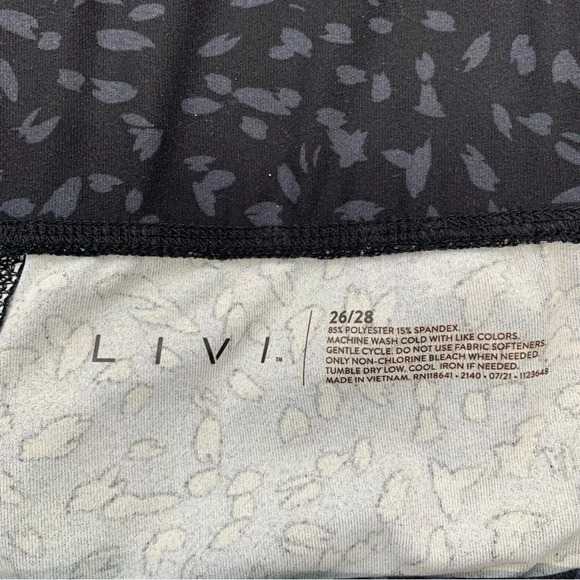 Livi Lane Bryant Pants Activewear 26/28 Pull On Crop Cut Out Stretch Pockets - Picture 9 of 11